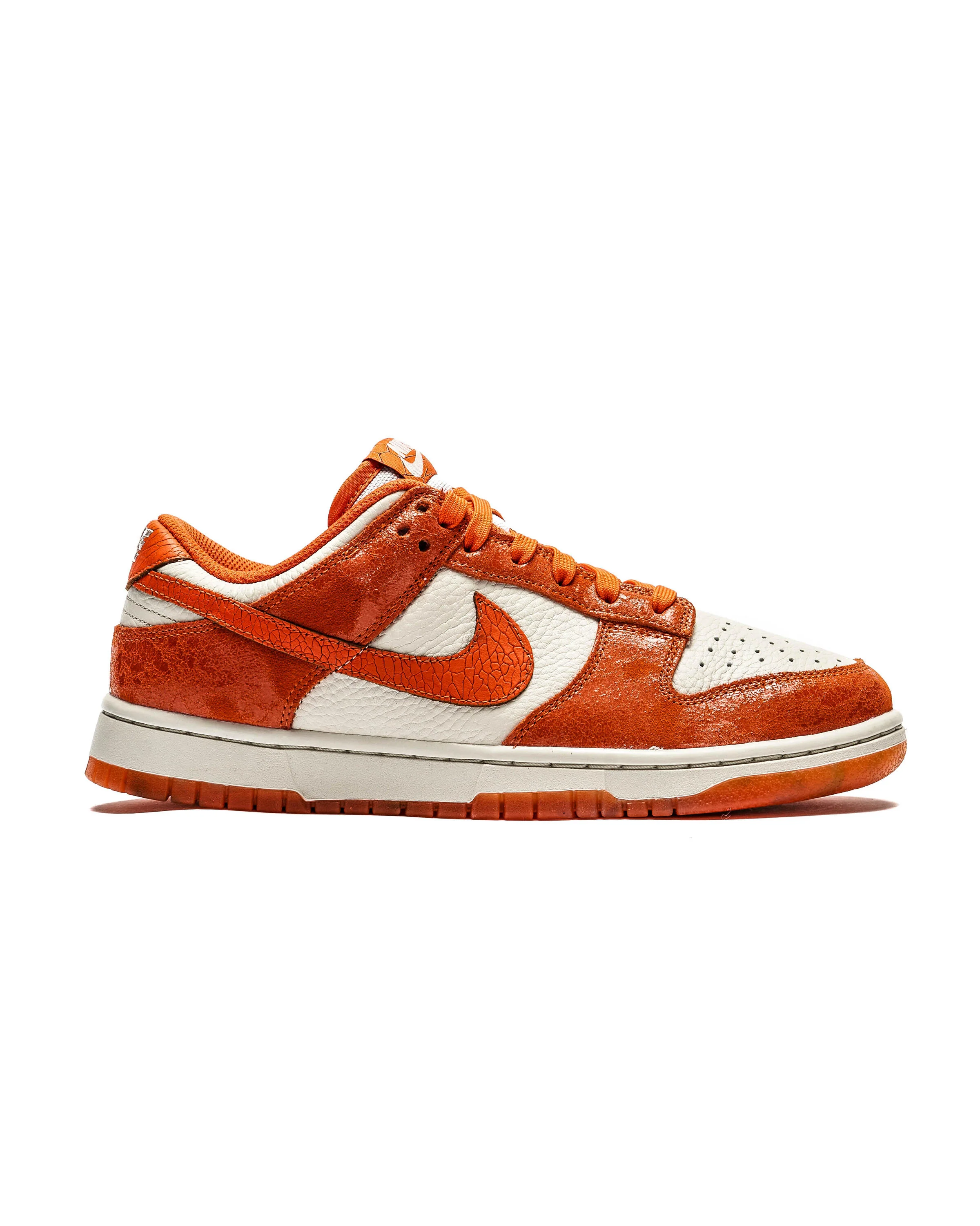 Nike WMNS DUNK LOW