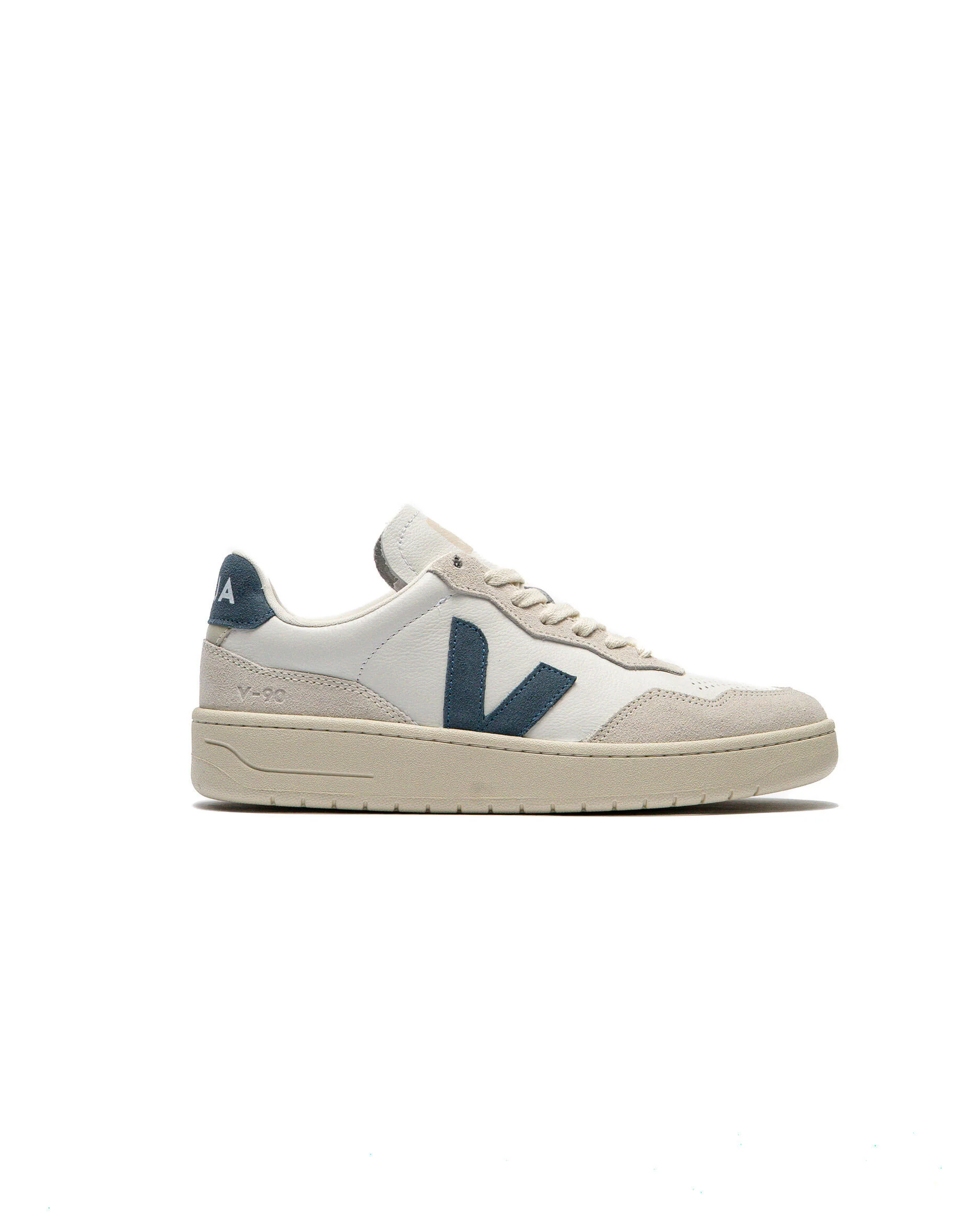 Veja V-90 O.T. LEATHER